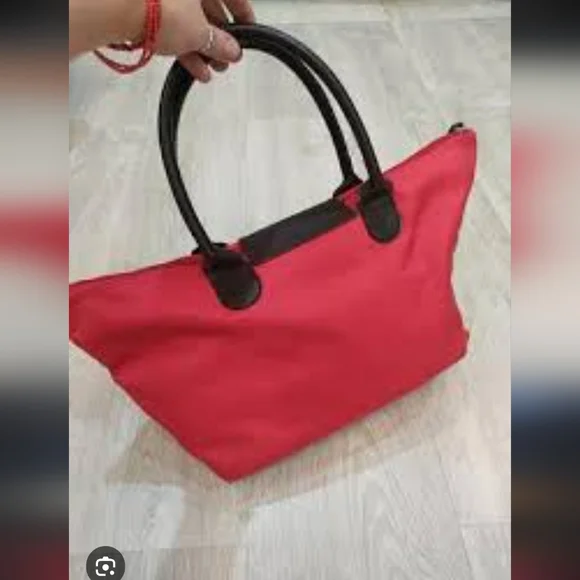 Source Unknown Vibrant Red Tote with Black Details - Picture 2 of 9